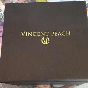 Vincent Peach Brown Jewelry Box with Gold Logo